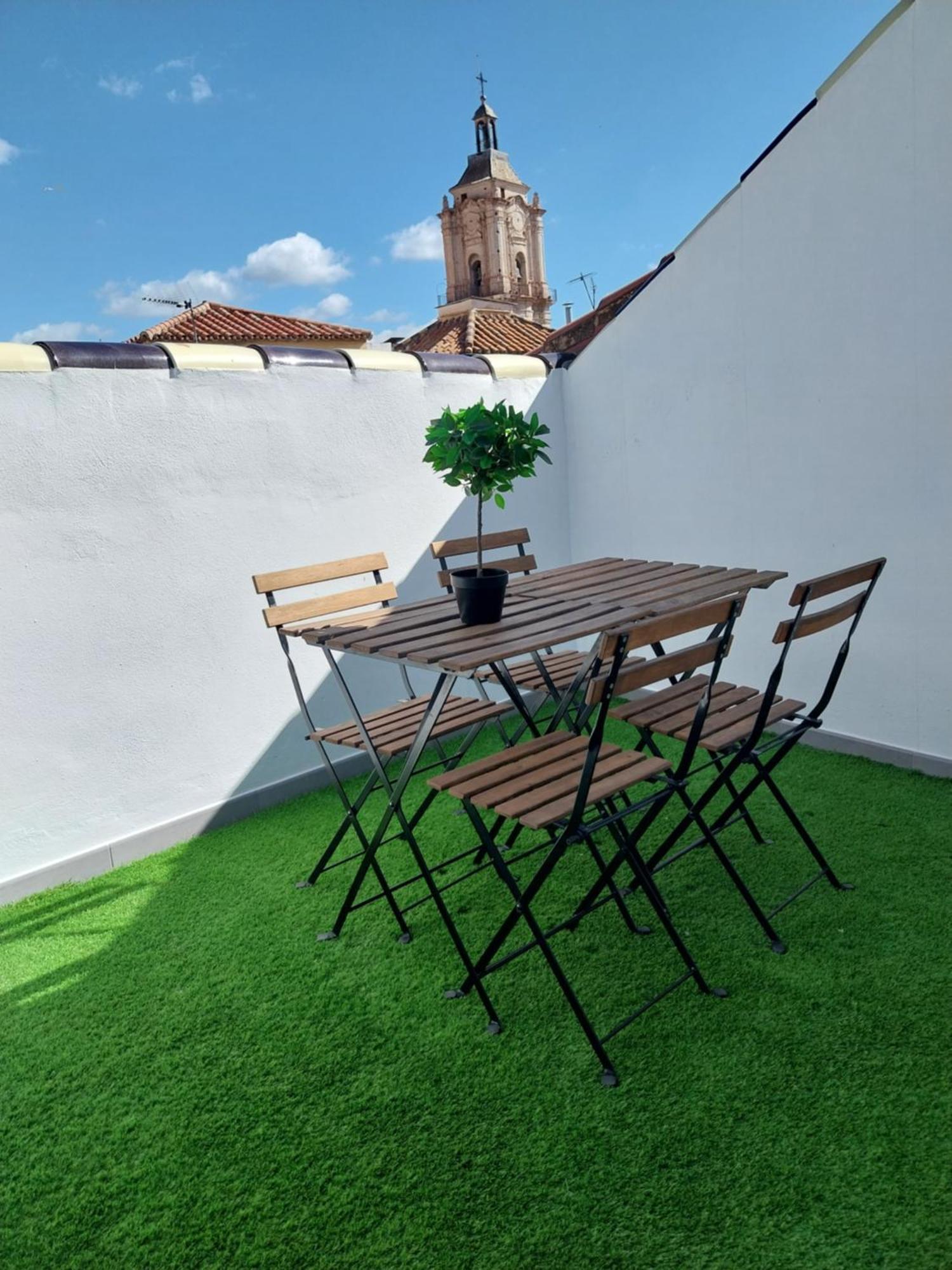 Apartamentos El Marques Malaga Ngoại thất bức ảnh
