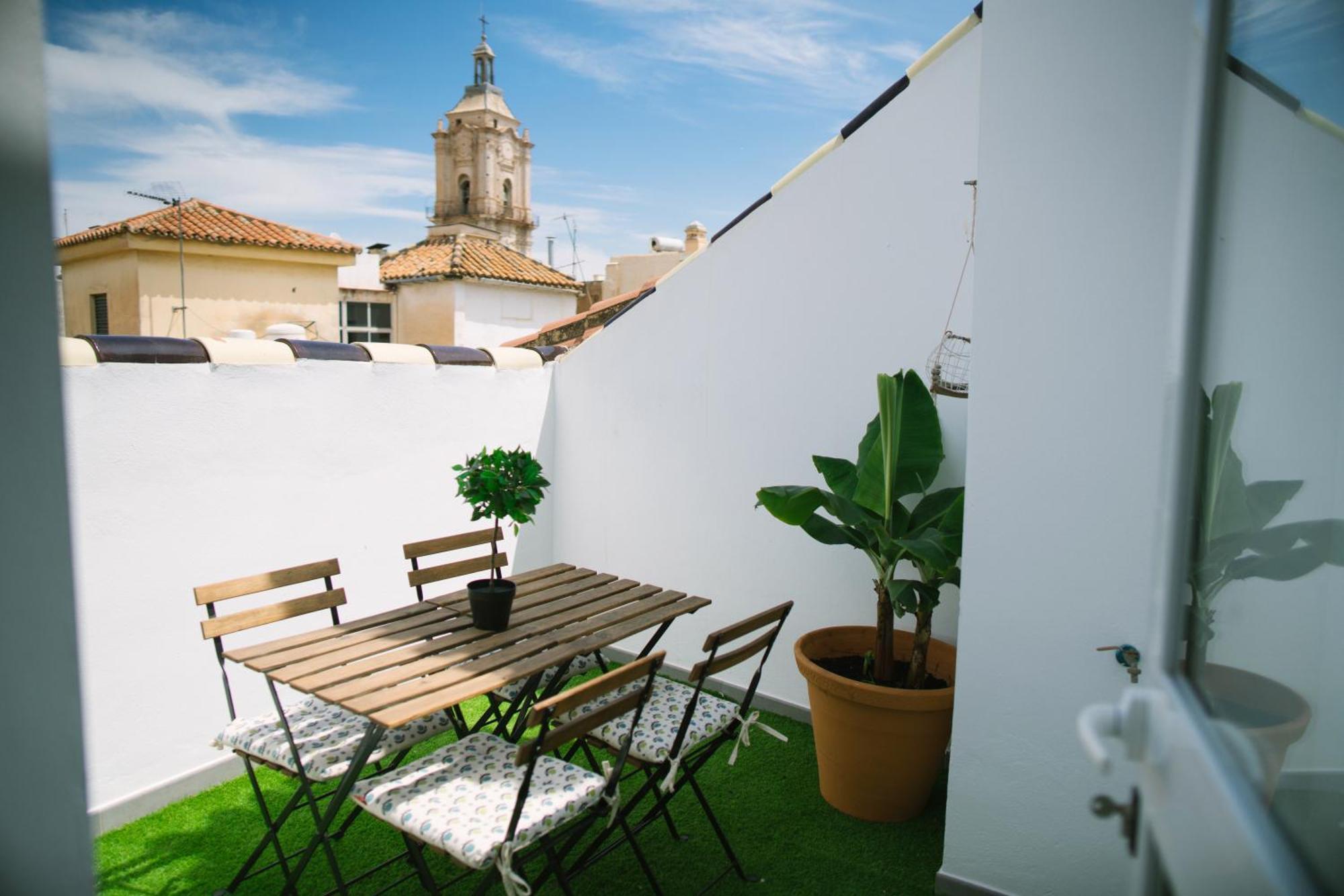 Apartamentos El Marques Malaga Ngoại thất bức ảnh